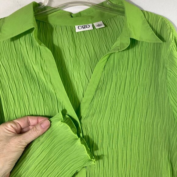 Womens Cato Crepey‎ V Neck Button Shirt 3/4 Sleeve Green L Polyester - Picture 3 of 10